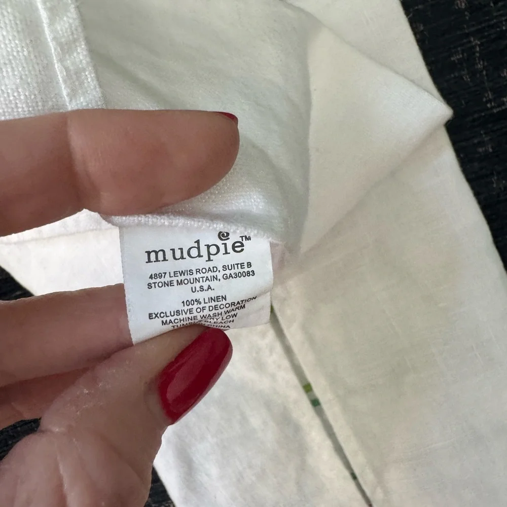 GUC Mud Pie K monogram Christmas tree towel